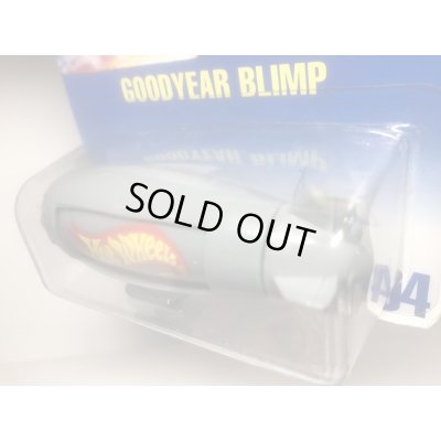 画像2: Goodyear Blimp