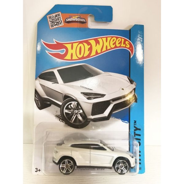 画像1: Lamborghini Urus (1)