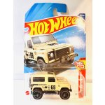 画像: Land Rover Defender 90